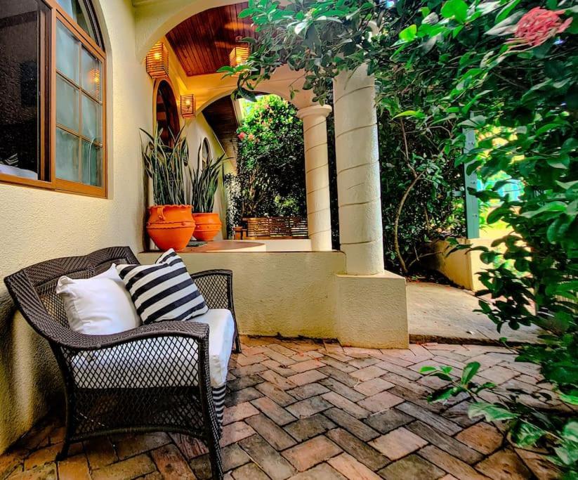 Vive Utila - Villa Esterno foto