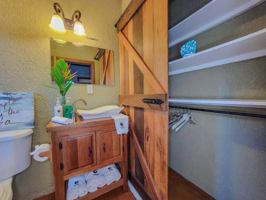 Vive Utila - Villa Esterno foto
