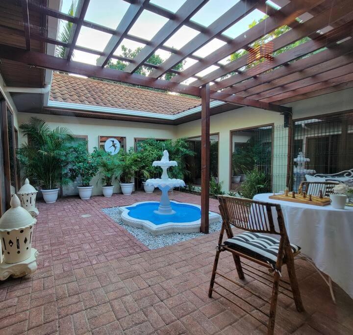 Vive Utila - Villa Esterno foto